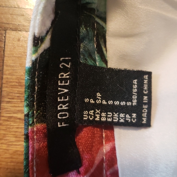 Forever 21 rose floral skirt - Picture 2 of 2